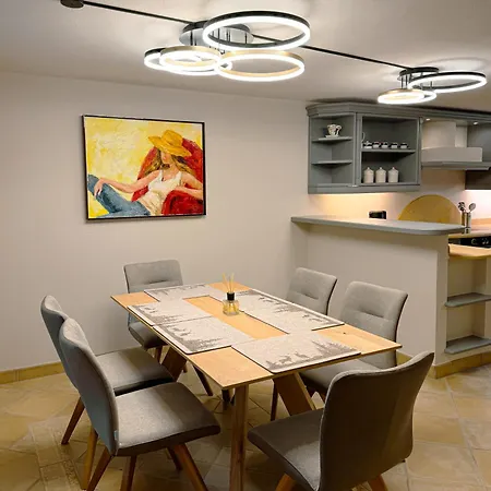 Paula شقة جارمش بارتنكيرشن